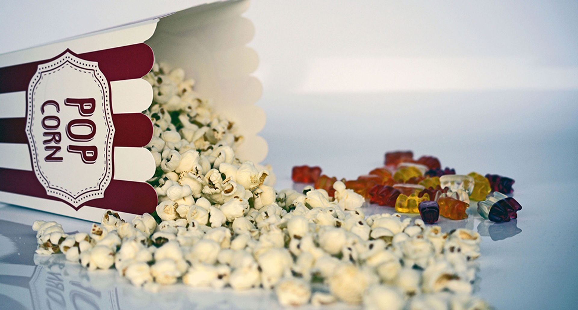 abces Scheermes prototype Verpakkingen van snacks in de bioscoop worden steeds groter - Kassa -  BNNVARA