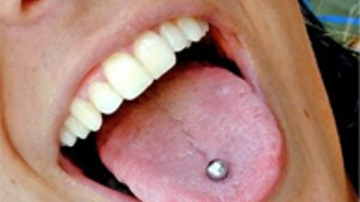 tongpiercing.jpg