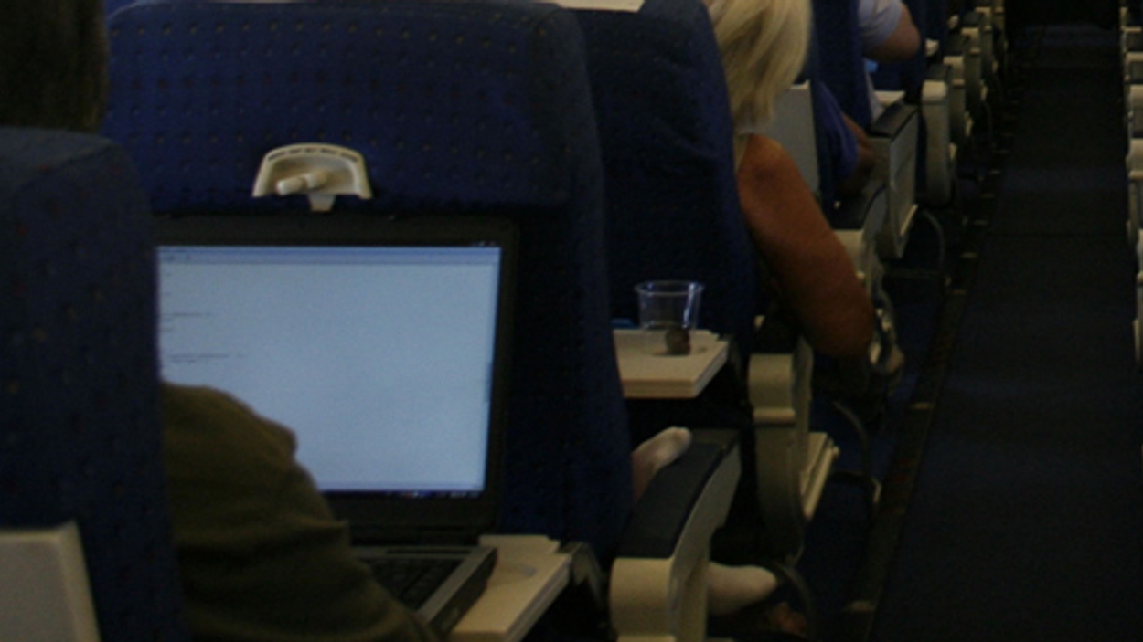 laptop-in-vliegtuig_01.jpg