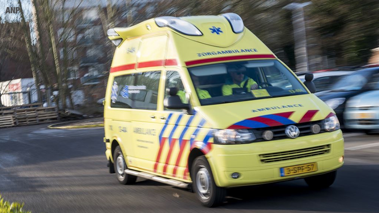 930 x 520 ANP ambulance