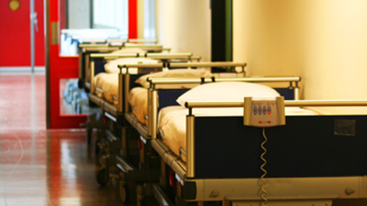 ziekenhuis_bedden_ziek_10.jpg
