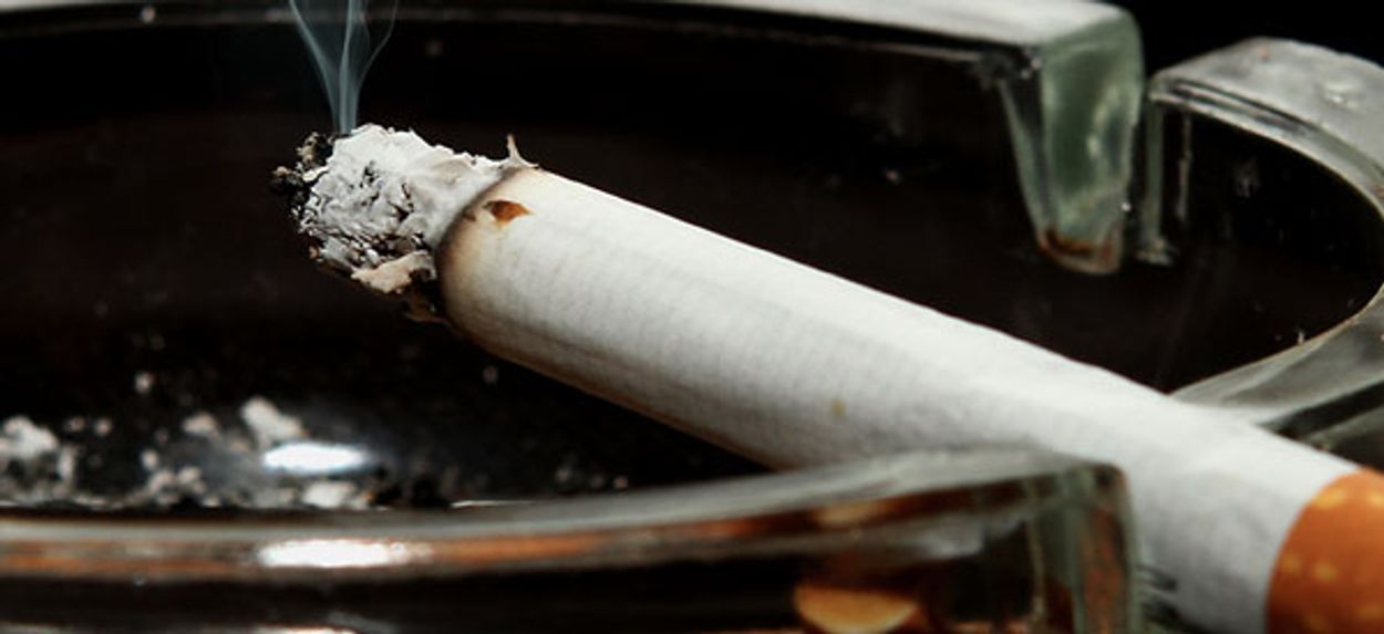 Afbeelding van Anti-tabaksclub wil rookverbod in tuin en op balkon