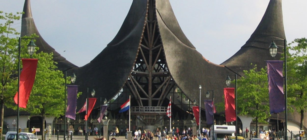 De Efteling voortaan hele jaar open - Kassa - BNNVARA