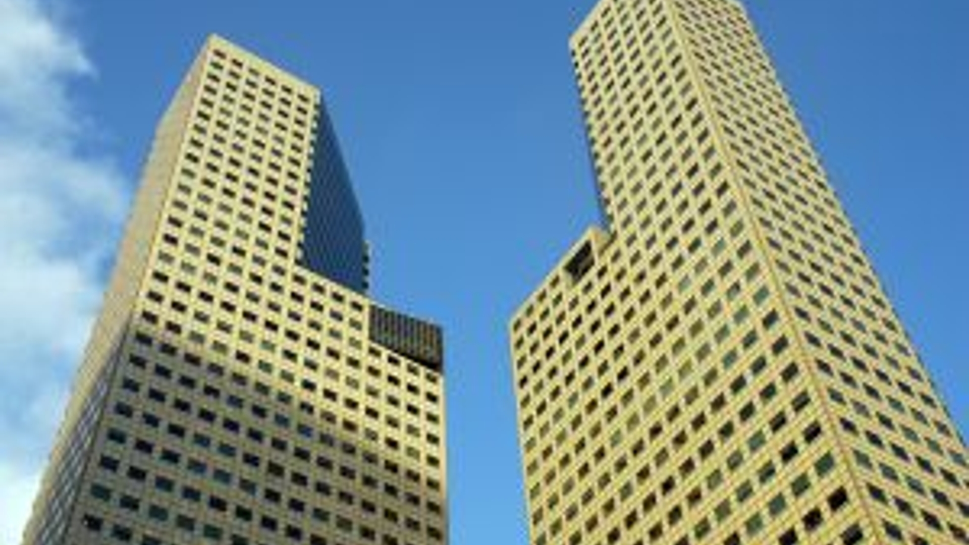 1104459_buildings_and_towers.jpg