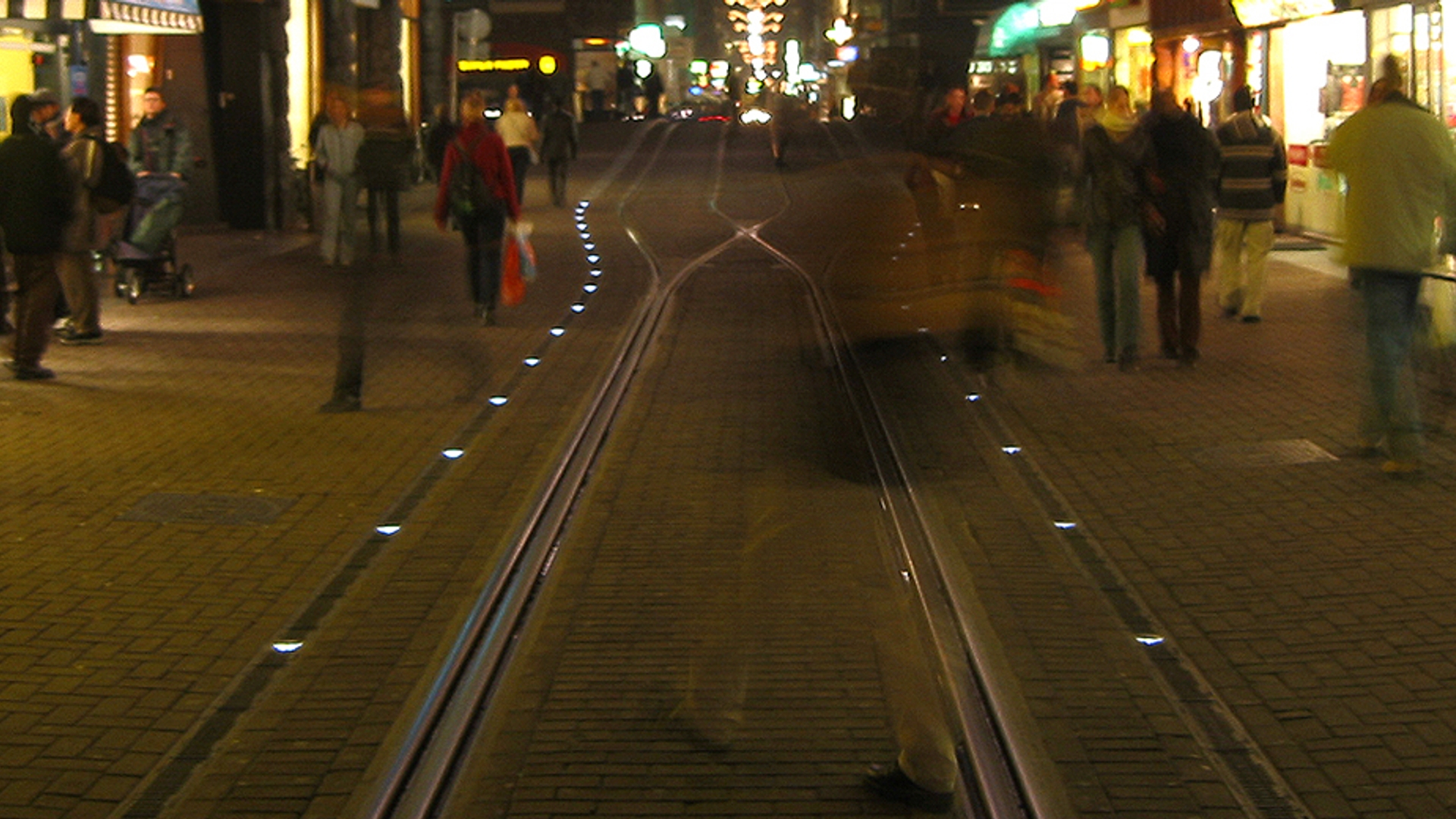 tram_amsterdam_930x520