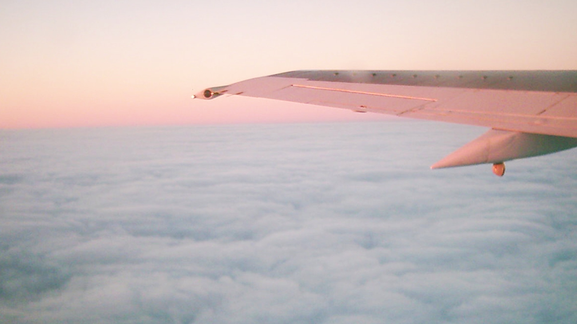 vliegtuig boeing wolken 930 520