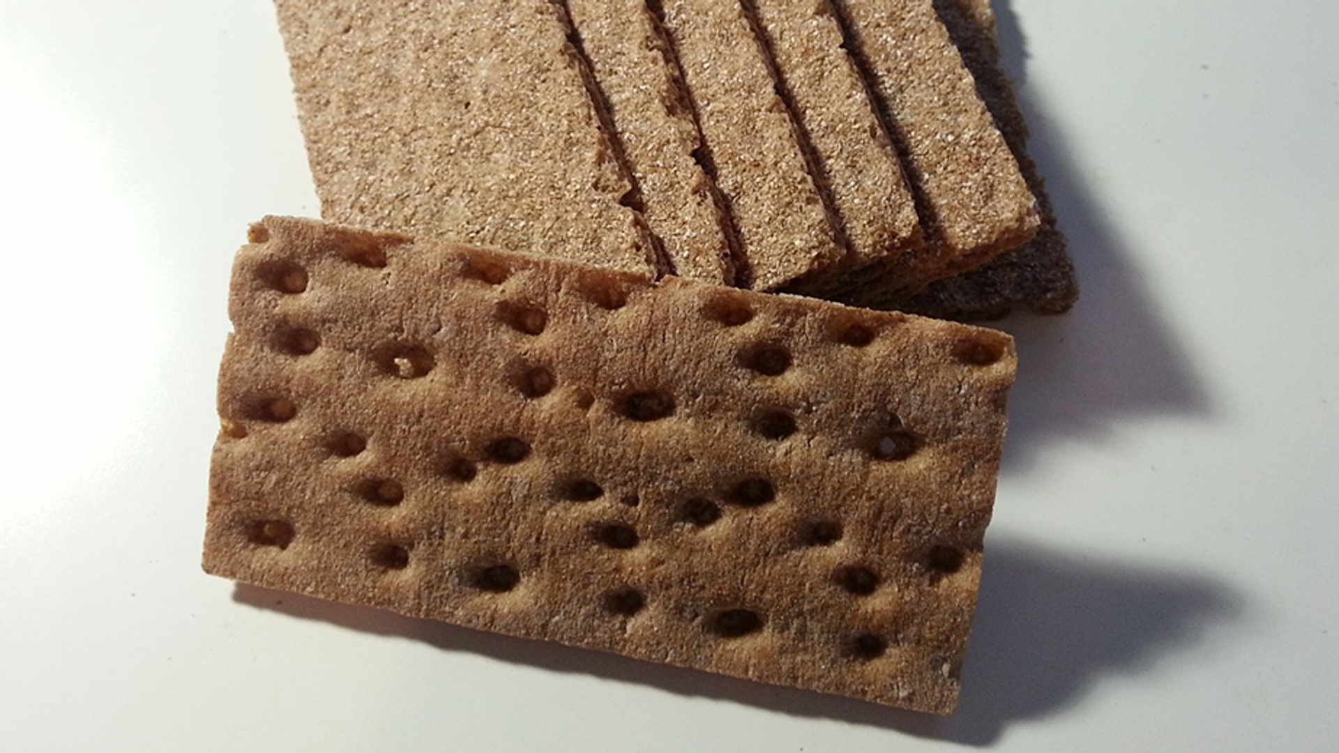 knäckebröd crackers 930x520