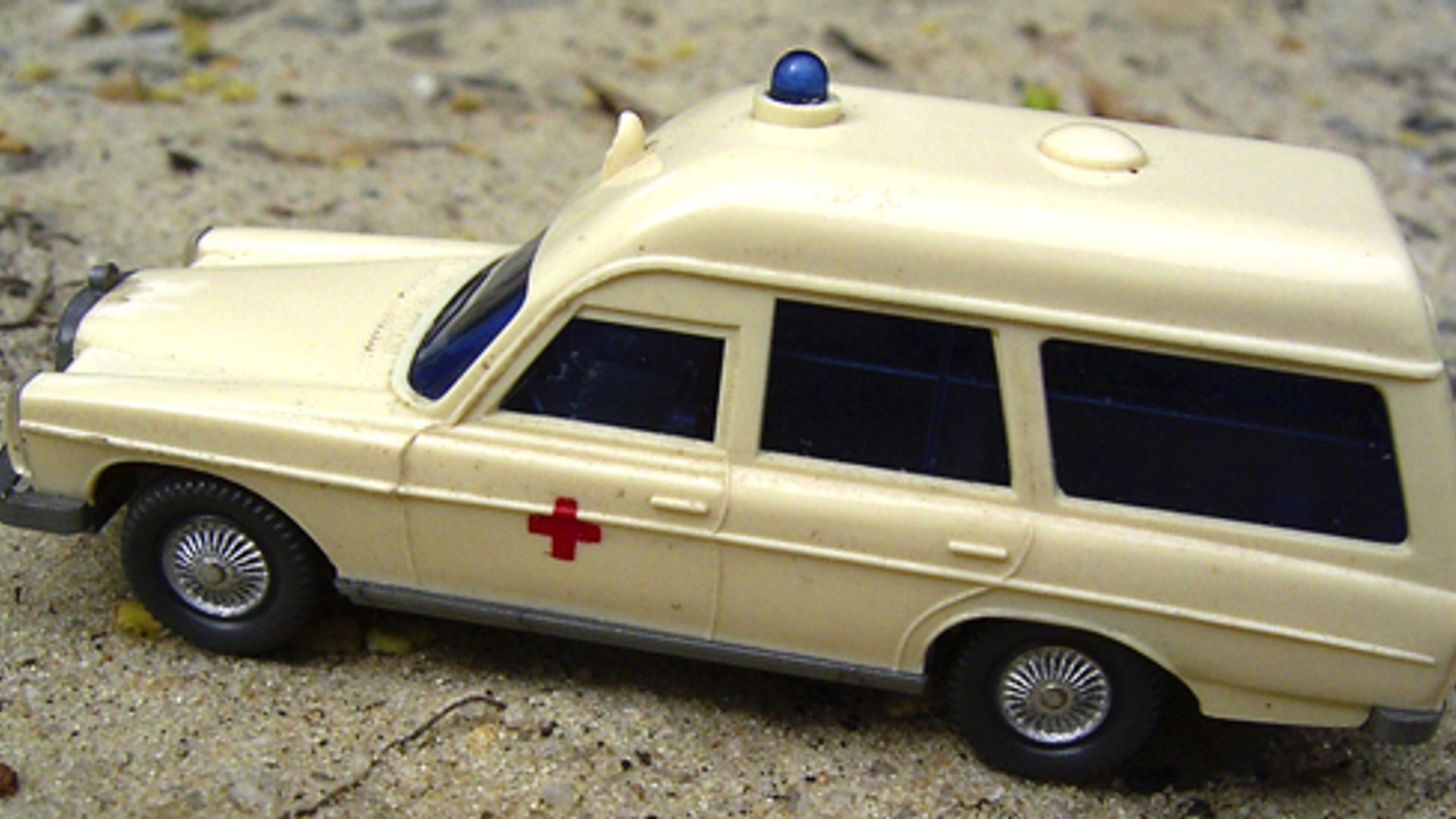 auto_ambulance.jpg