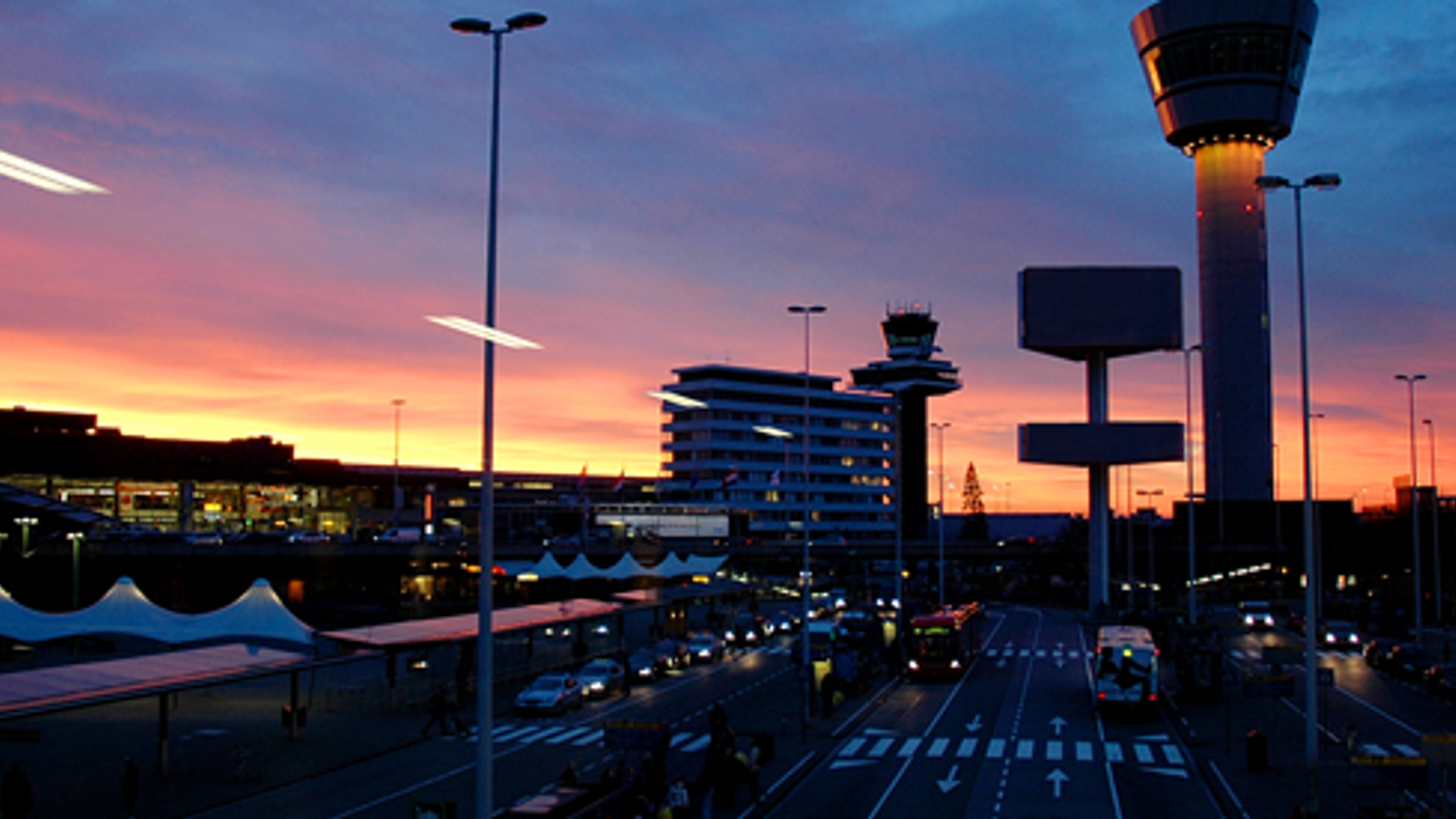 600x275_schiphol2.jpg