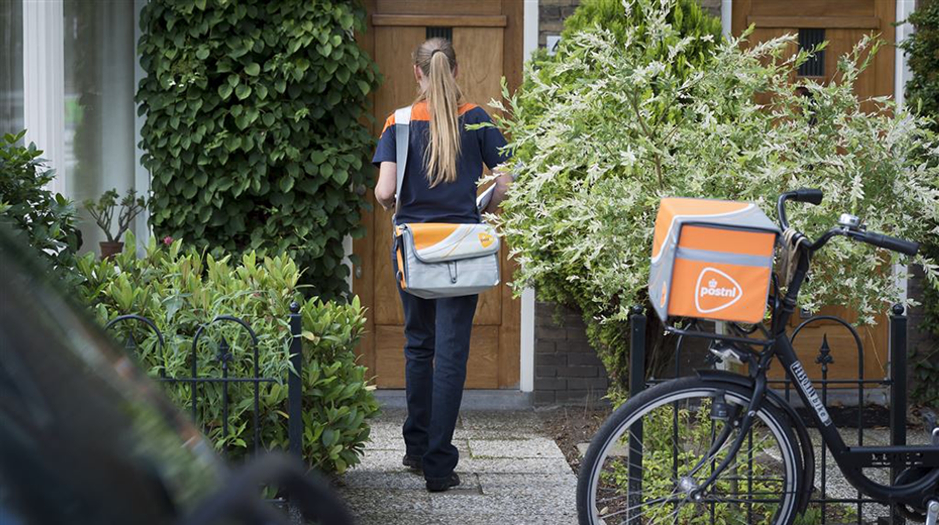 Grote Ontevredenheid Over Pakketbezorging PostNL - Kassa - BNNVARA