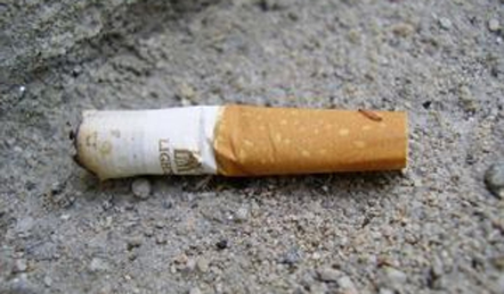 Afbeelding van Nederlanders drinken weinig en roken minder