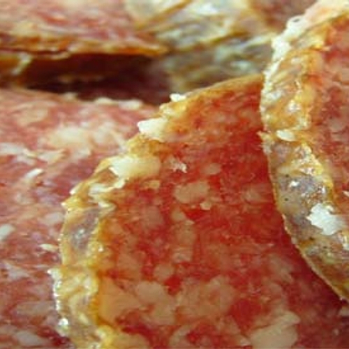Salami uit schappen Albert Heijn na vondst bacterie