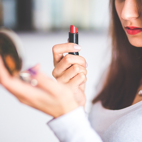 Test: Welke long lasting lippenstift is het best?