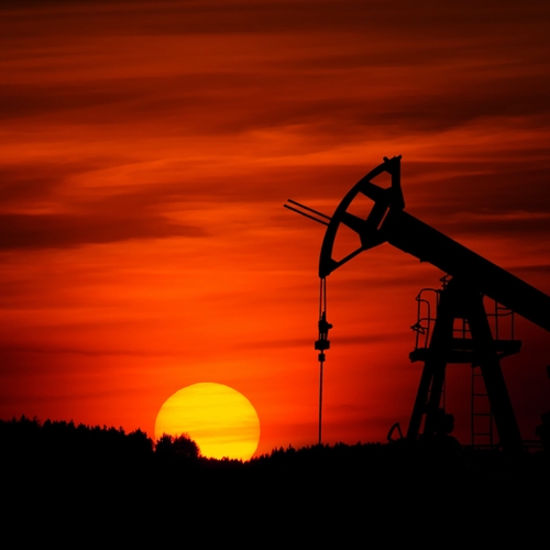 Dalende olieprijzen; wat speelt er en wat zijn de verwachtingen?