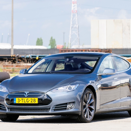 Goedkopere Tesla Model 3 komt in 2017