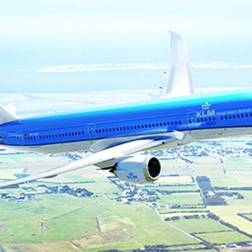 Eerste KLM-Dreamliner geland op Schiphol