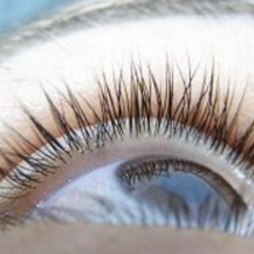 Klinieken waarschuwen niet voor complicaties na ooglaserbehandeling