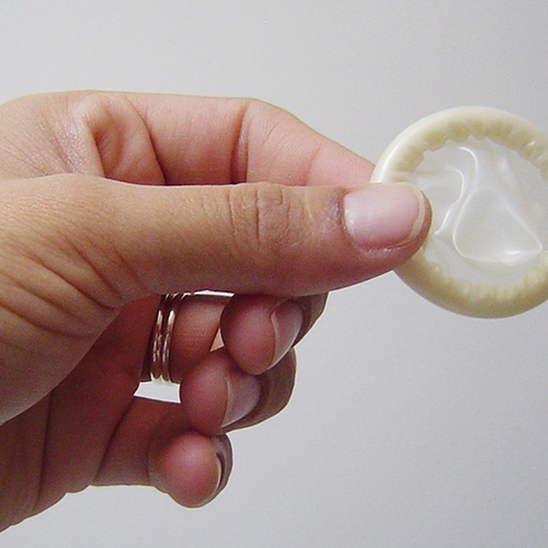 Durex roept condooms terug om twijfelachtige houdbaarheid