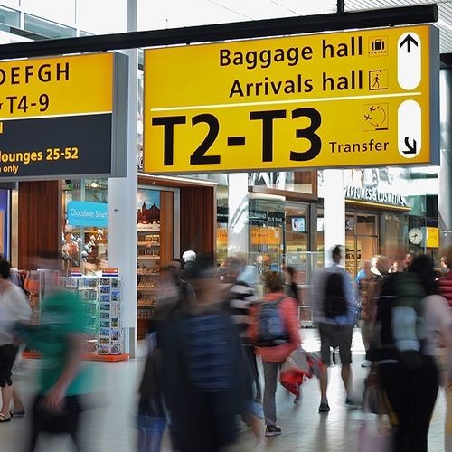 Proef Schiphol: bagage afgifte buiten terminal