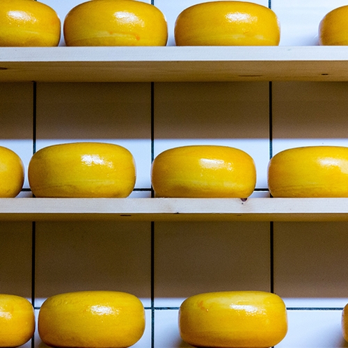 Kaasmakers gaan vaker verder dan het keurmerk