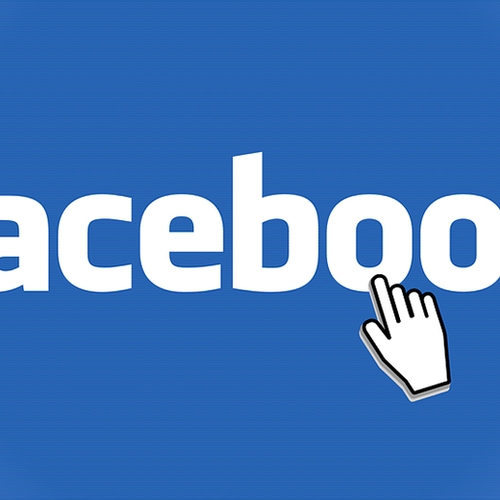 Facebook laat nepadvertenties door